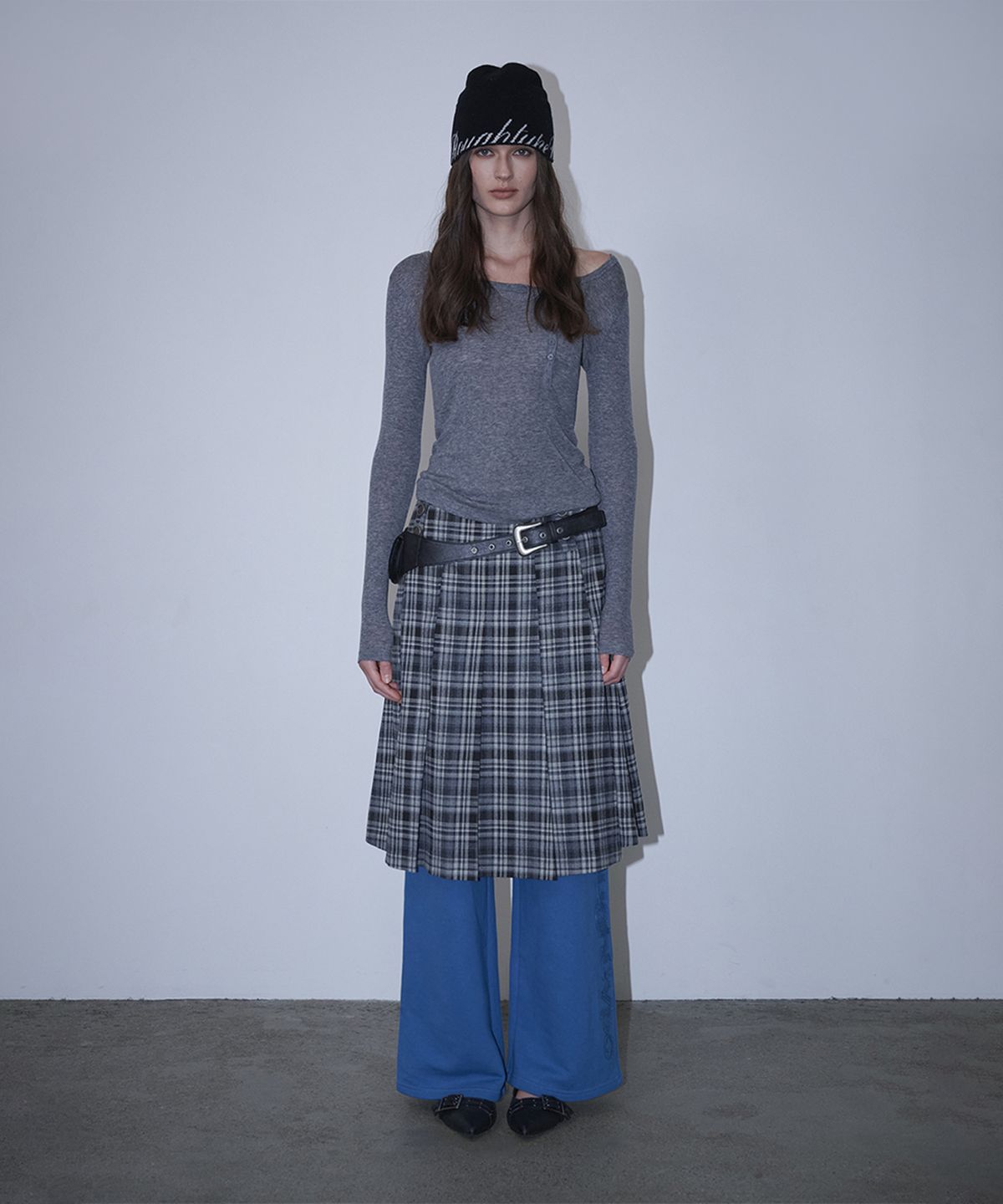 로타입(ROUGHTYPE) Unbalanced Henley Neck Sheer Long Sleeve - Gray