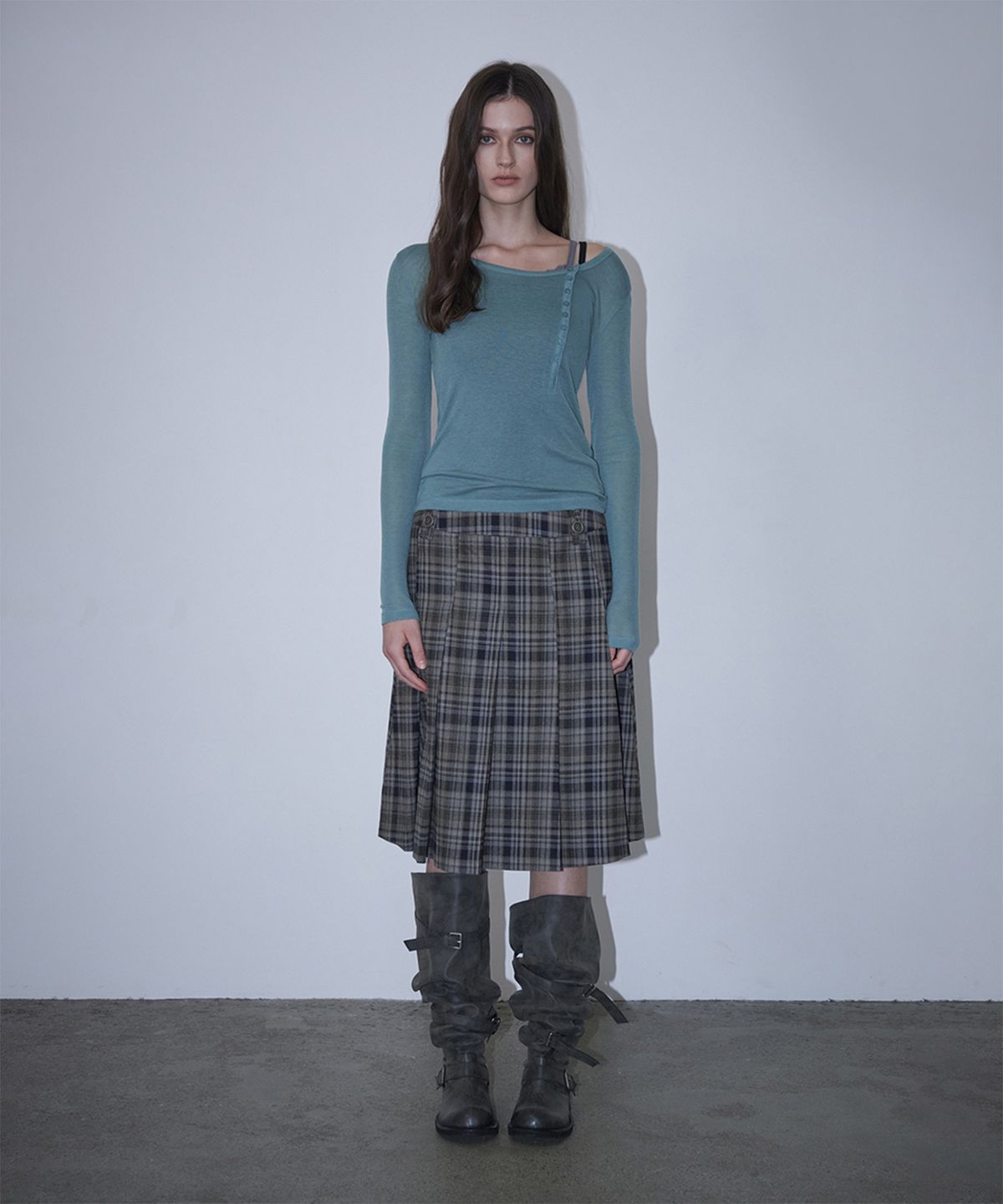 로타입(ROUGHTYPE) Unbalanced Henley Neck Sheer Long Sleeve - Blue green