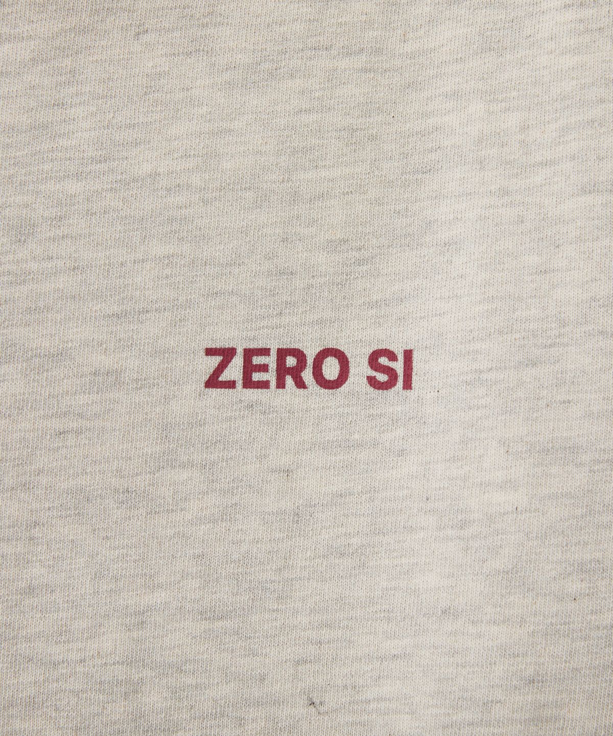 제로시(ZEROSI) ZRS 스프레이 로고 롱슬리브 (오트밀)