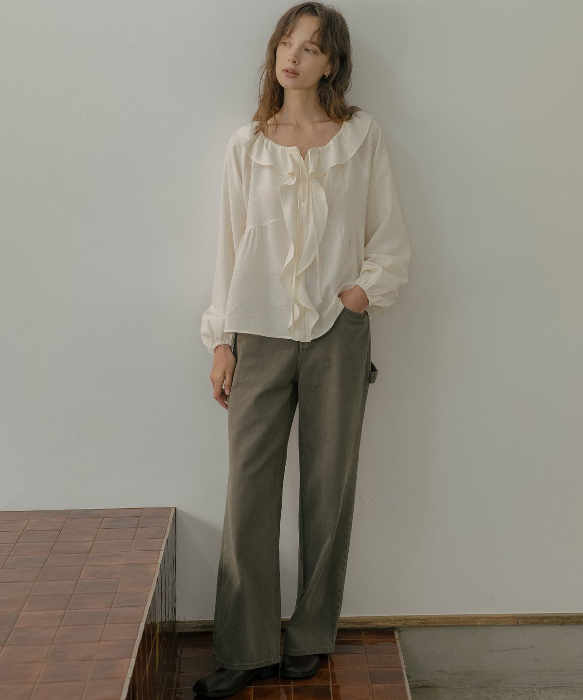 틸아이다이(TILL I DIE) Embroidered ruffle string blouse [TIFA06BL06]_Butter