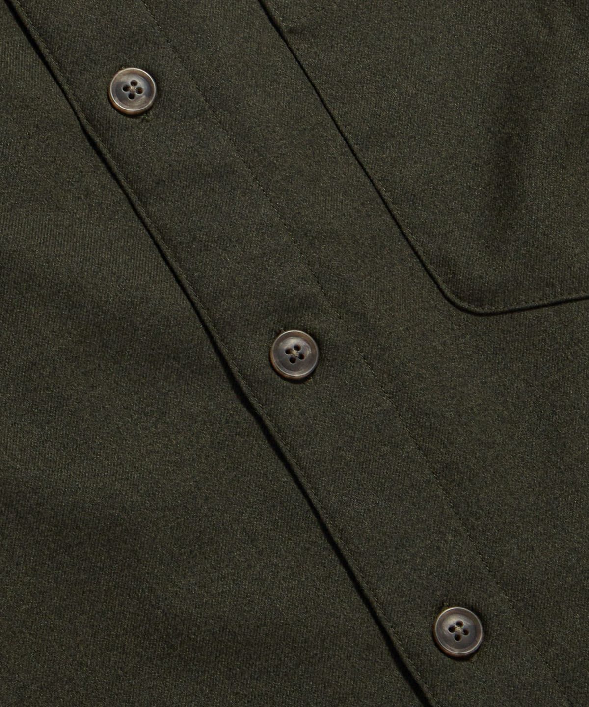 에스피오나지(ESPIONAGE) Cropped Big Pocket Shirt Olive