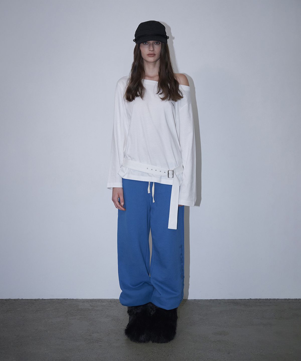 로타입(ROUGHTYPE) Square Buckle Belted Long Sleeve - White