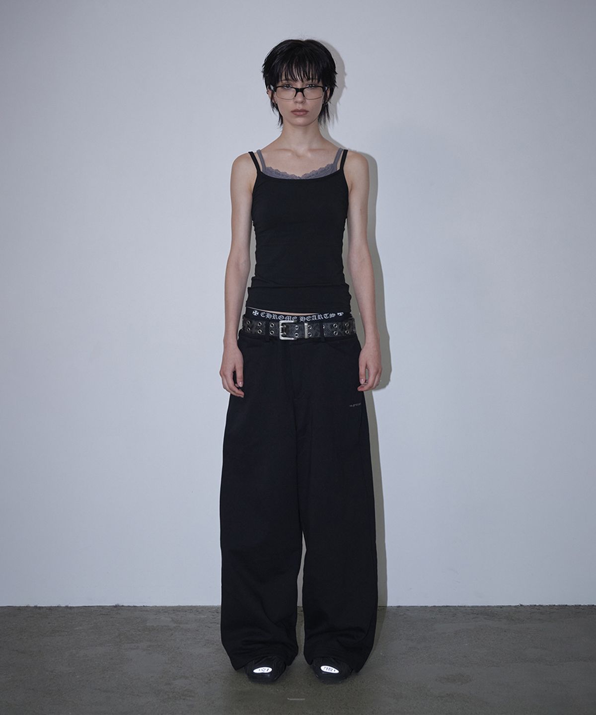 로타입(ROUGHTYPE) Double Layered Lace Sleeveless - Black