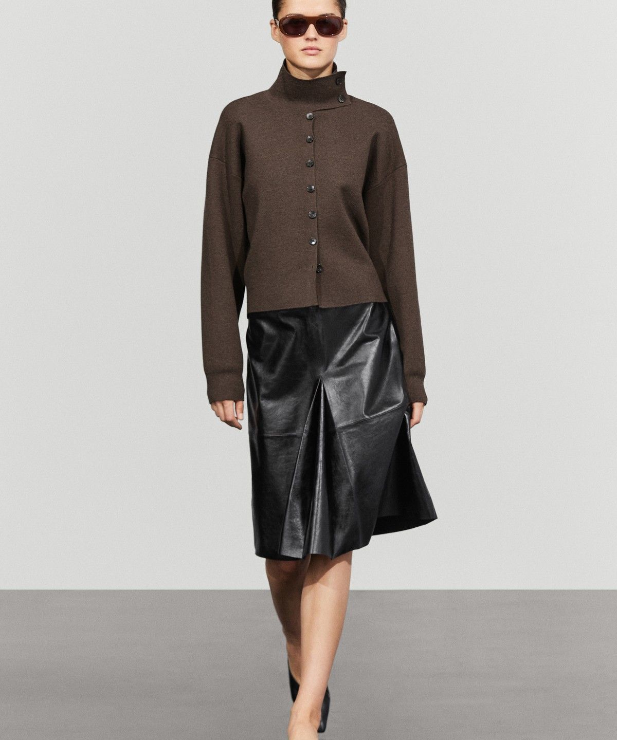 마시모두띠(MASSIMO DUTTI) 나파 가죽 쇼트 스커트