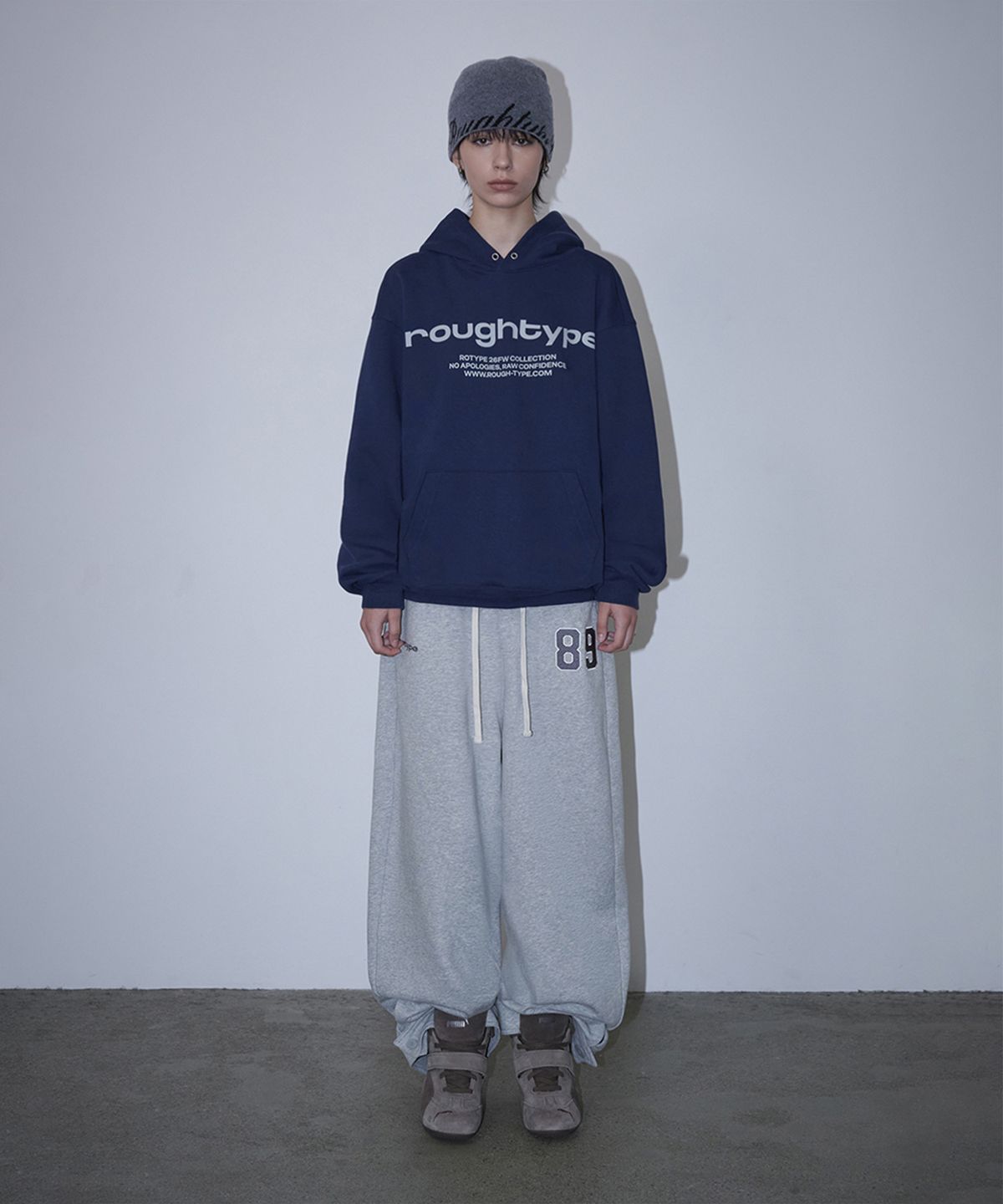 로타입(ROUGHTYPE) Signature Oversized Hoodie - Navy