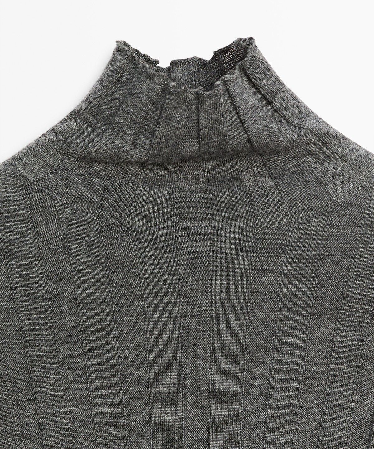 마시모두띠(MASSIMO DUTTI) 골지 모크 넥 니트 스웨터