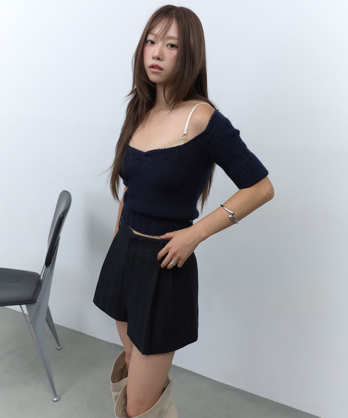 라피네아뜰리에(RAFFINE ATELIER) 모던 테일러드 반바지 블랙