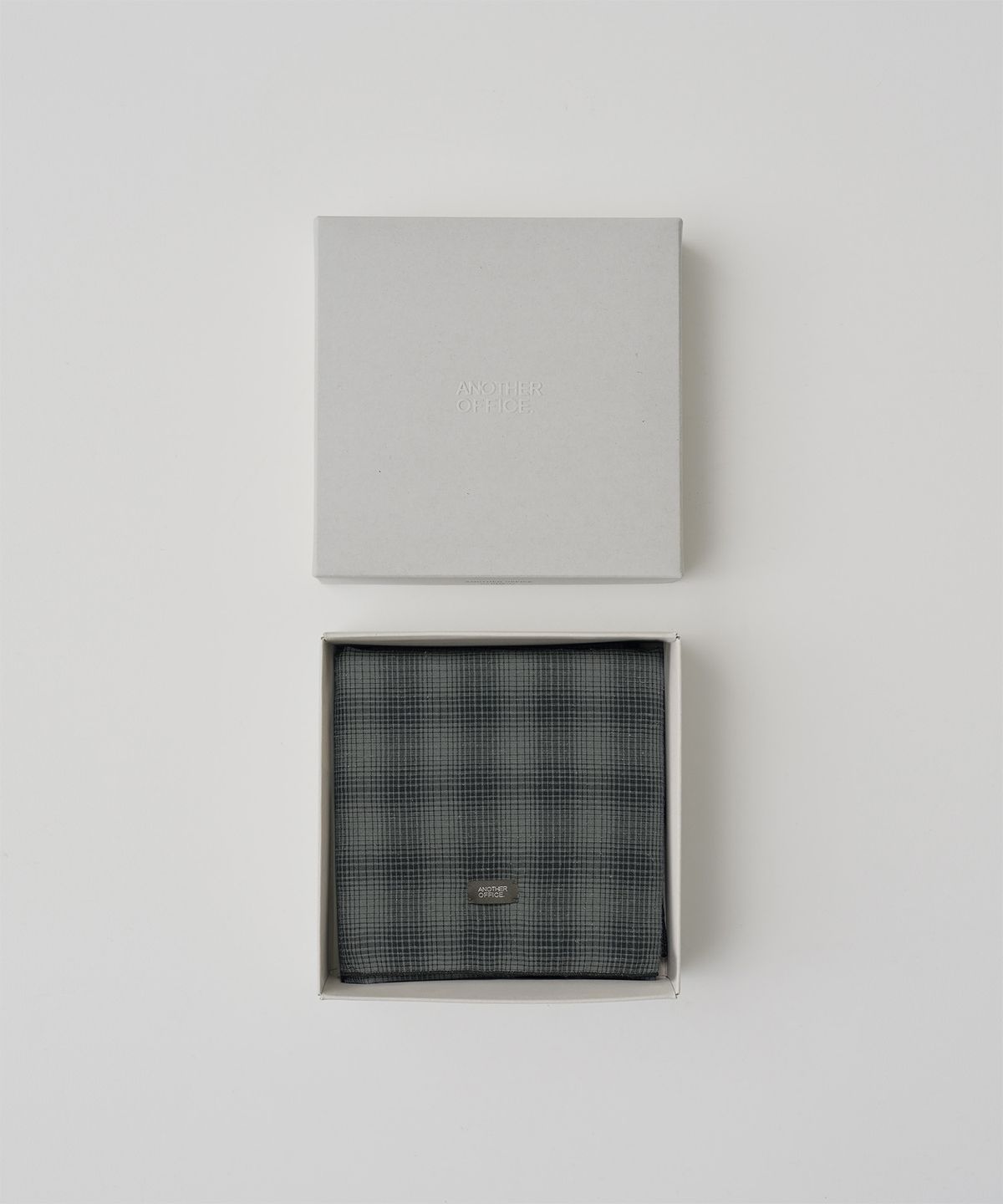 어나더 오피스(ANOTHER OFFICE) Zephyr Washed Scarf (Gray Ombre)