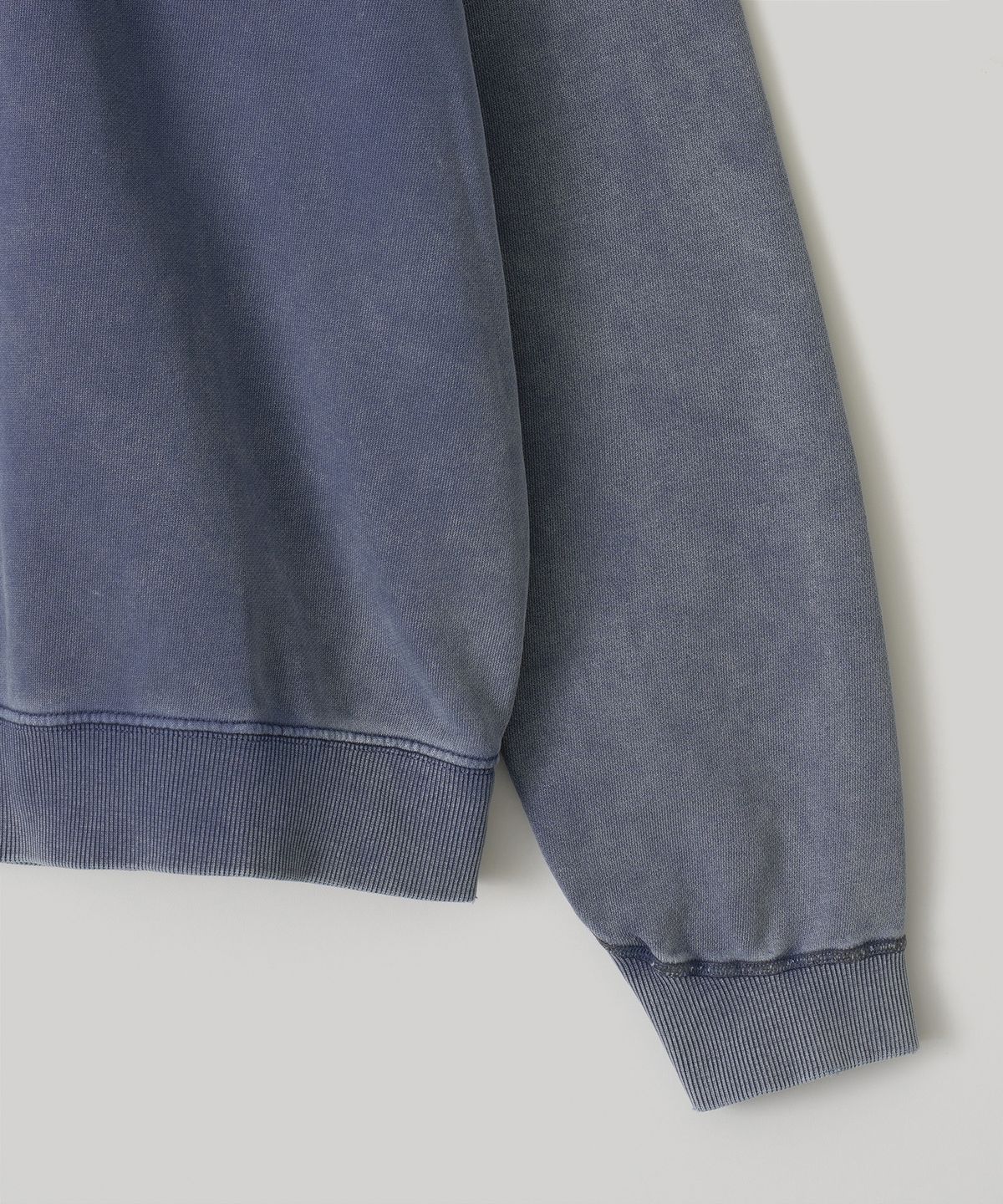 어나더 오피스(ANOTHER OFFICE) Sulfar Dyed 50s SweatShirt (Faded Navy)