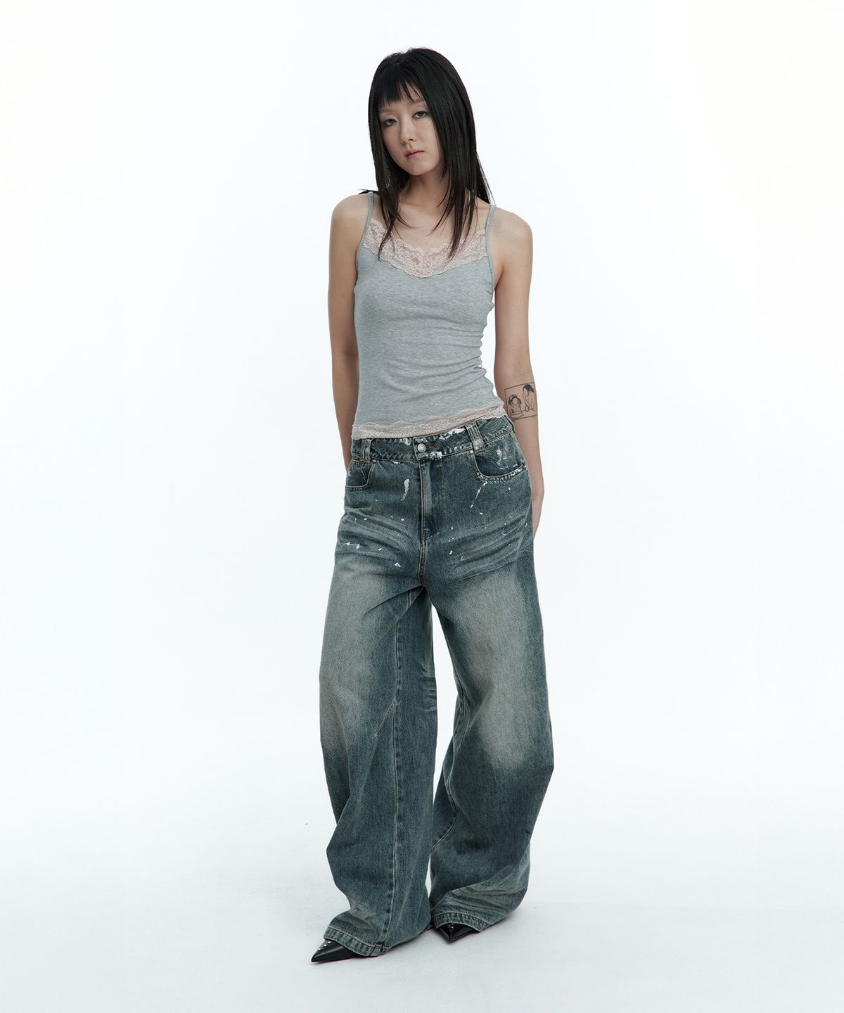 러프넥(ROUGHNECK) Soft Lace Sleeveless Gray