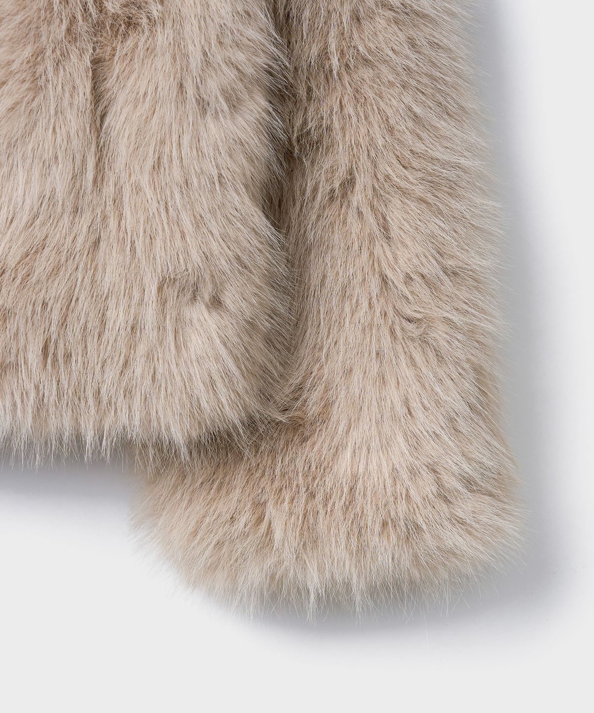 튜드먼트(TTUDEMENT) FAUX FUR SHORT JACKET_BEIGE