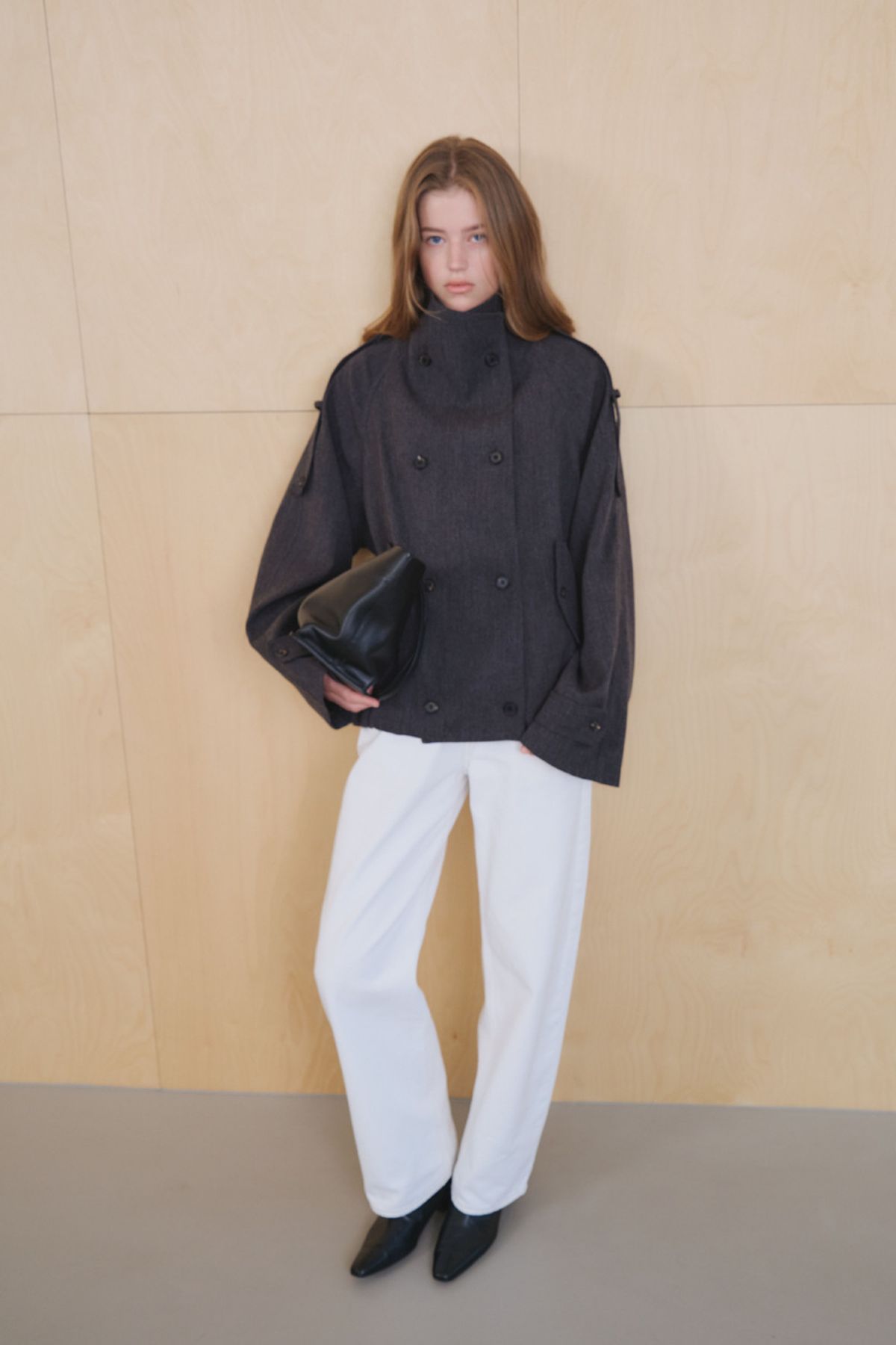 쿠메(KUMÉ) Wool Blend Double-Breasted Short Trench Coat,  Melange Gray