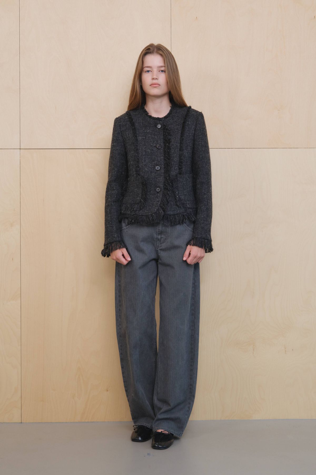 쿠메(KUMÉ) Relaxed Barrel-Leg Denim Pants, Gray