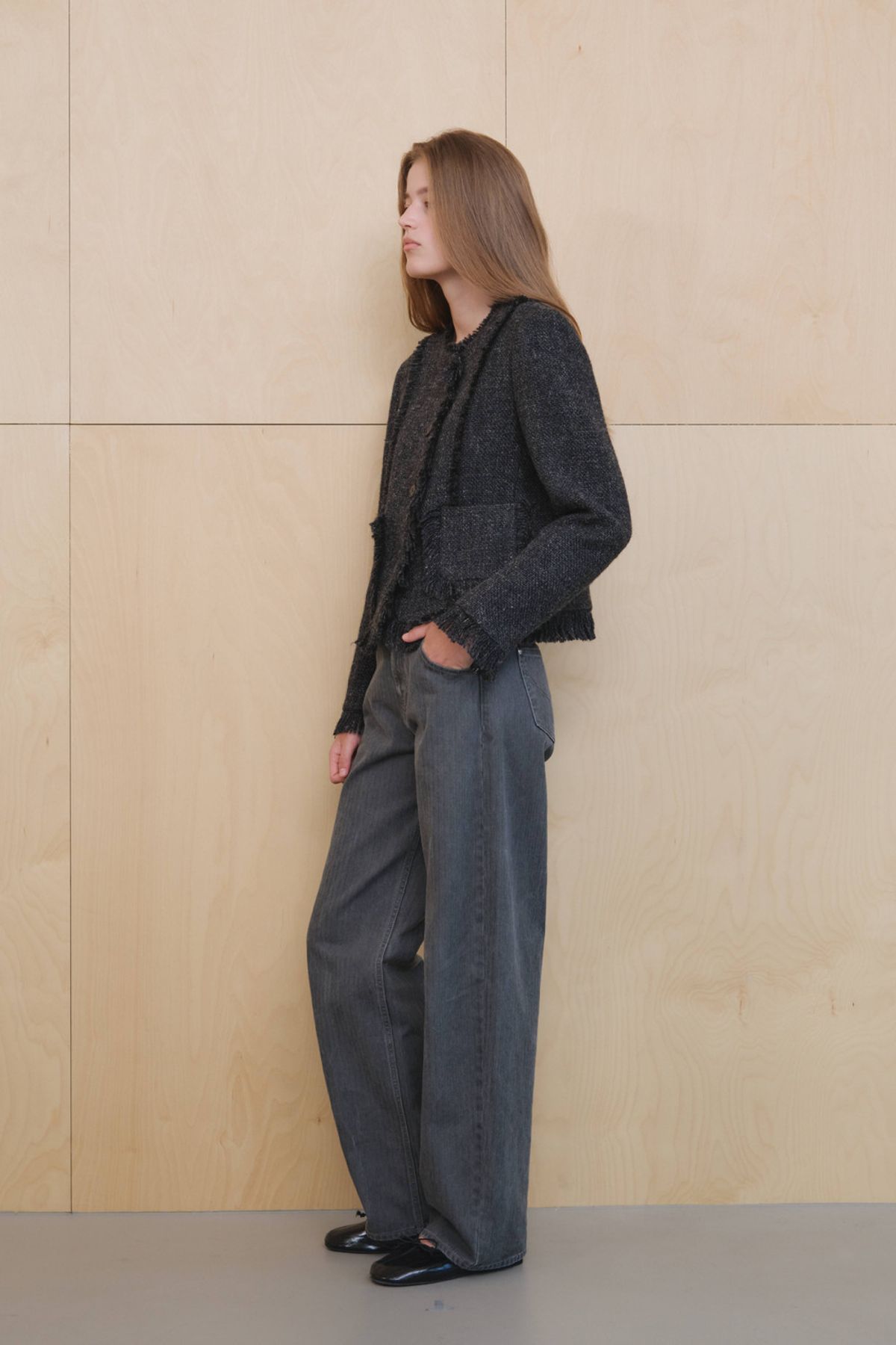 쿠메(KUMÉ) Relaxed Barrel-Leg Denim Pants, Gray