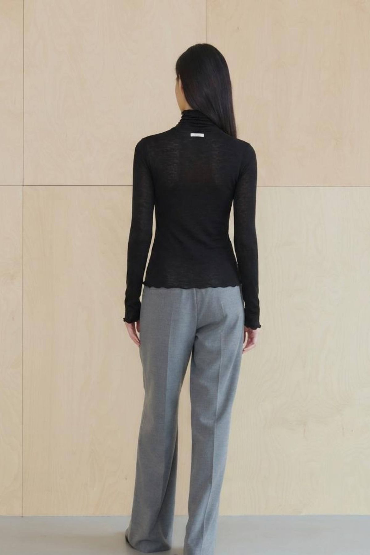 쿠메(KUMÉ) Layering Turtleneck Top, Black