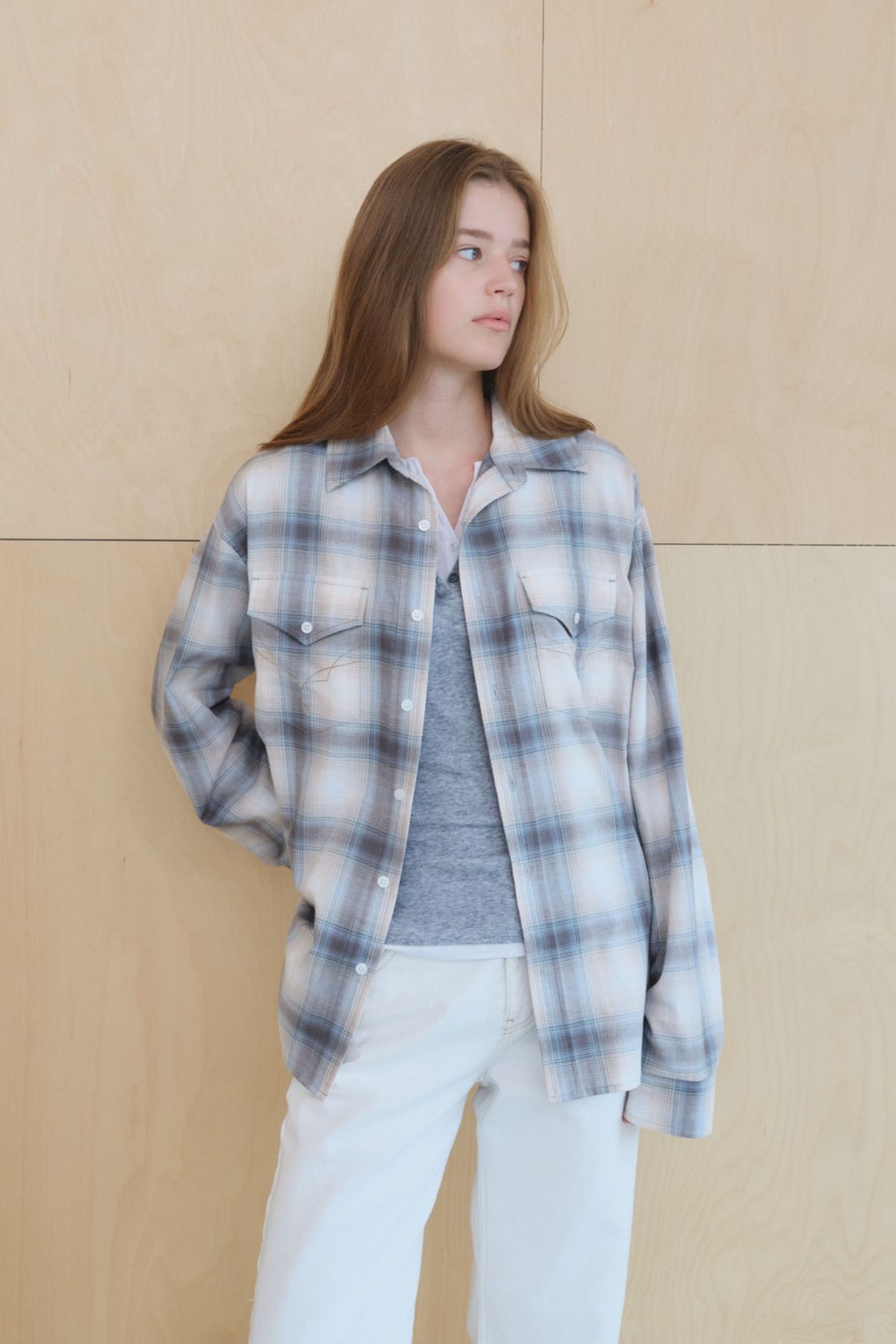 쿠메(KUMÉ) Cotton Checked Shirt with Embroidered Pocket, Blue