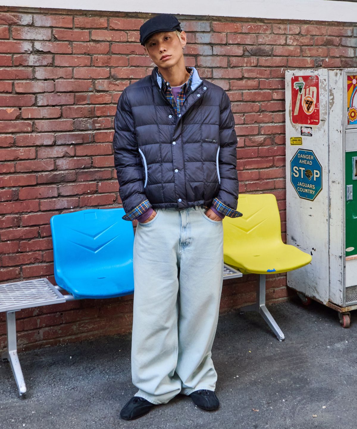 코드그라피(CGP) 스퀘어 퀼팅 경량 패딩-블랙