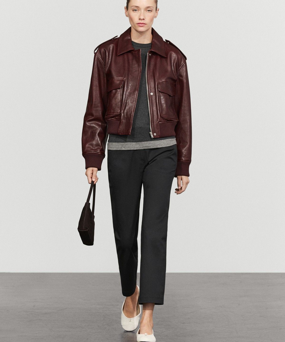 마시모두띠(MASSIMO DUTTI) 포켓 디테일 나파 가죽 자켓