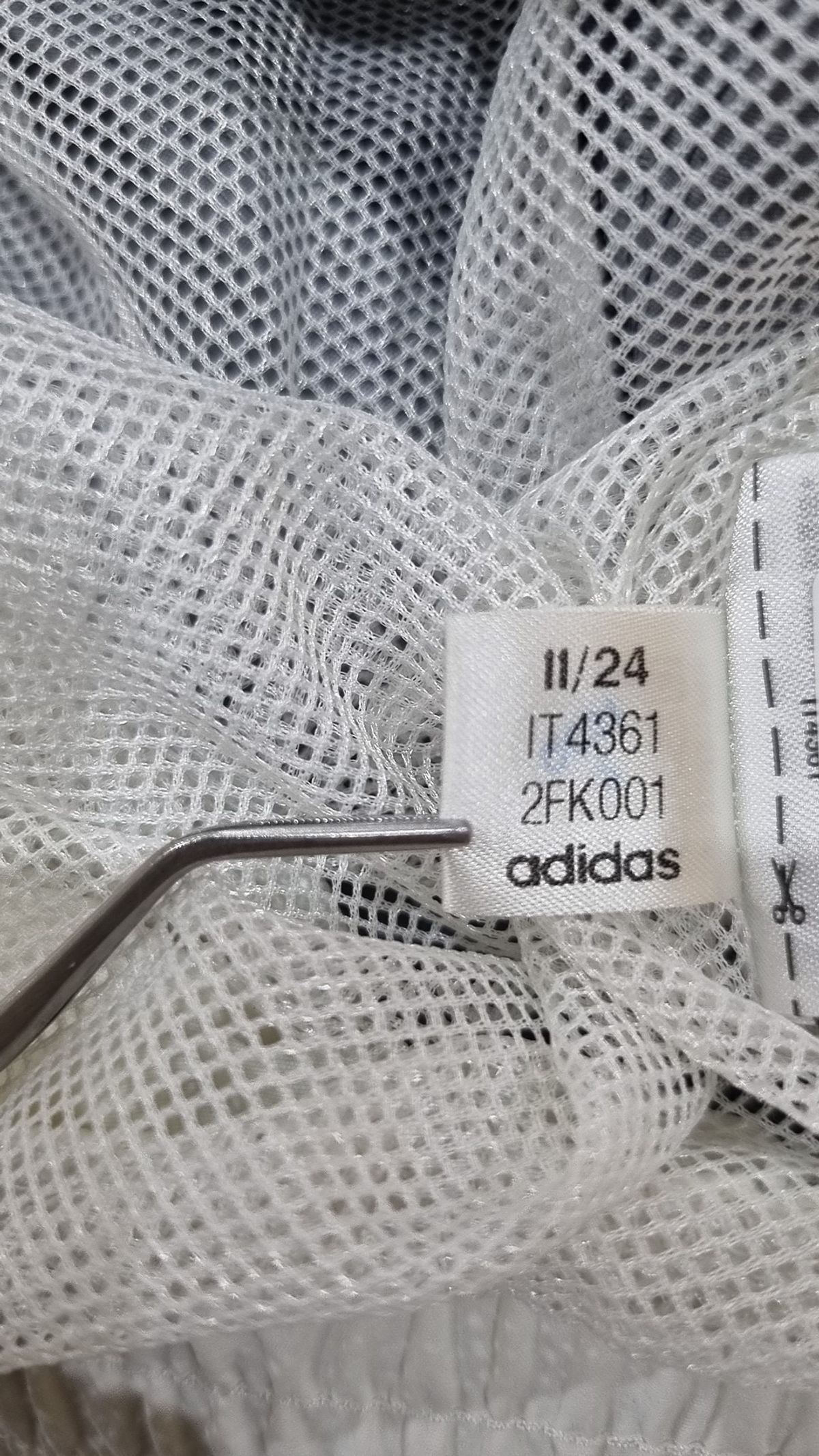 아디다스(ADIDAS) 워딩 오버사이즈 핏 우븐 풀집 재킷 IT4361 L