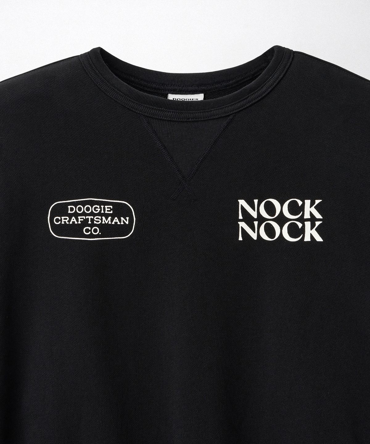 두기스 서플라이 컴퍼니(DOOGIES SUPPLY CO) Classic Sweatshirt _ NockNock