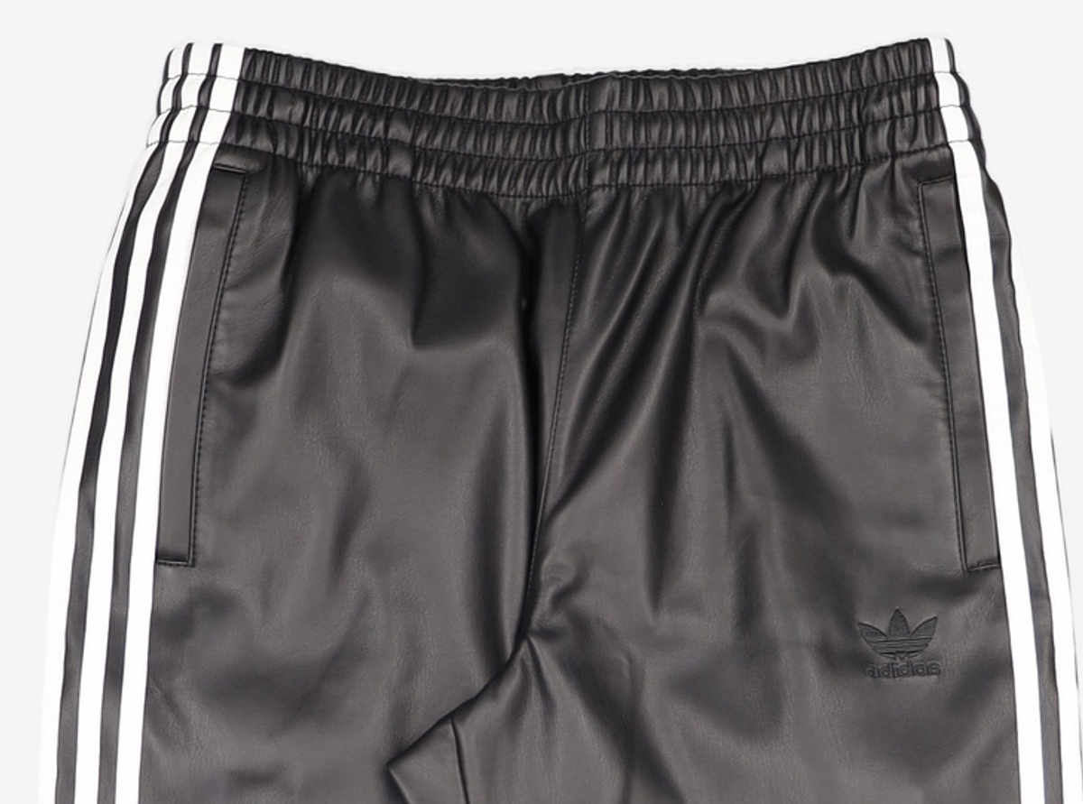 아디다스(ADIDAS) 포우 레더 3S 파이어버드 트랙 팬츠 - 블랙 / IZ4038 L