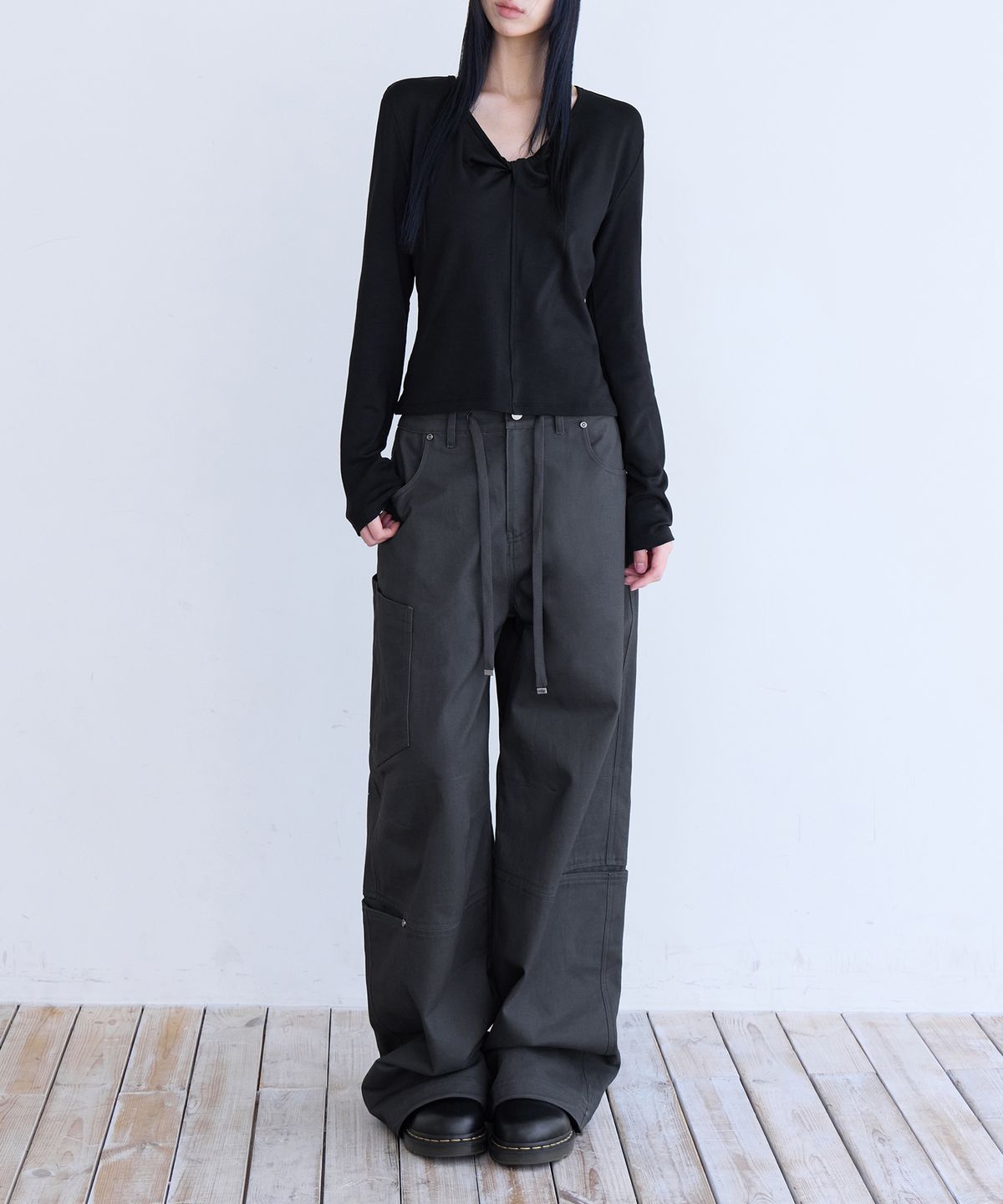 런던다다(LONDONDADA) String Cargo Chino Pants, CHARCOAL