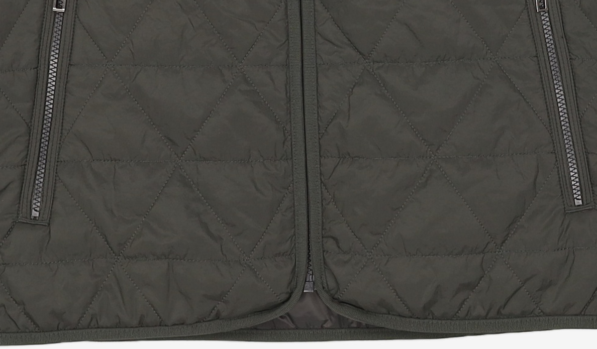 코오롱스포츠(KOLON SPORT) 남성 패딩 베스트 TLVAW23501CKH 105