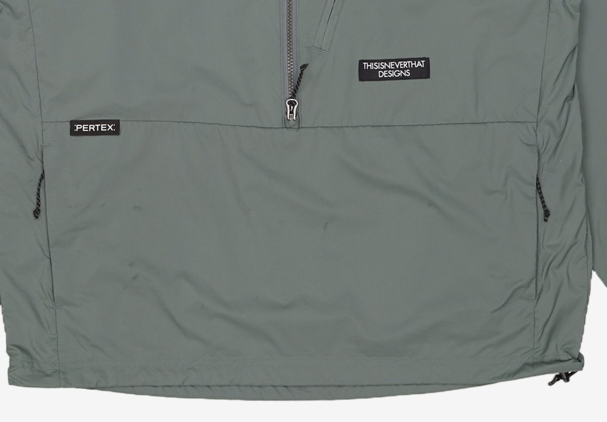 디스이즈네버댓(THISISNEVERTHAT) PERTEX® QA Half Zip Pullover Sage L