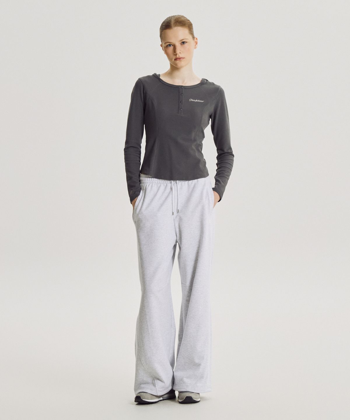뉴발란스(NEW BALANCE) NBMLG4W932 / WOMEN 에센셜 오버 와이드팬츠 (L/GRAY)