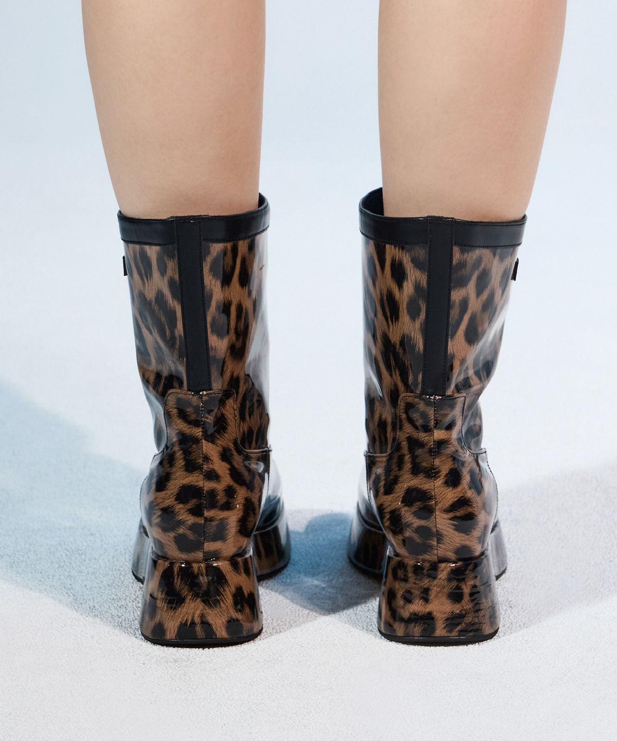 쿨시스(COOLSIS) CS GLOSSY LEOPARD BOOTS (4.5cm)