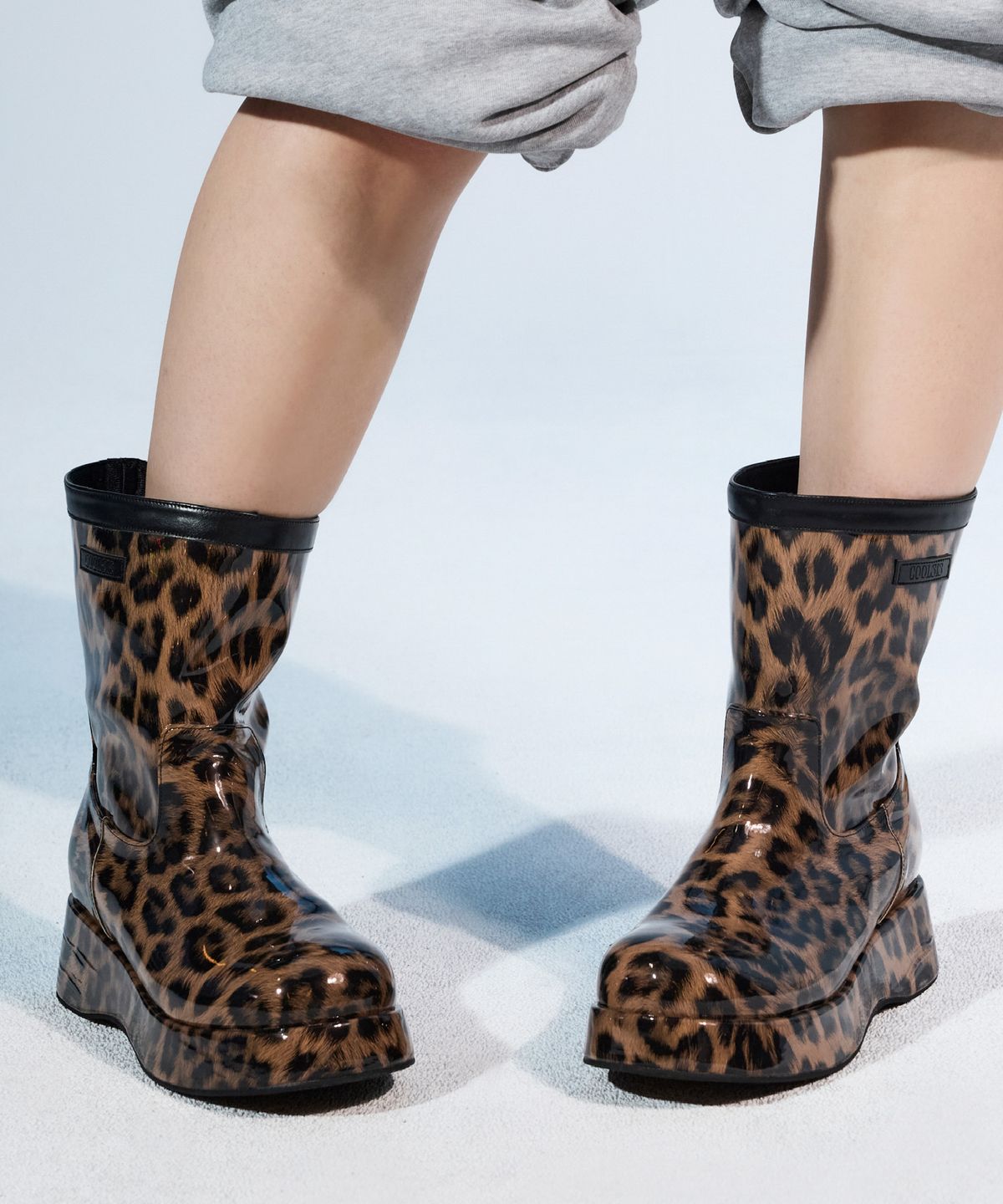 쿨시스(COOLSIS) CS GLOSSY LEOPARD BOOTS (4.5cm)