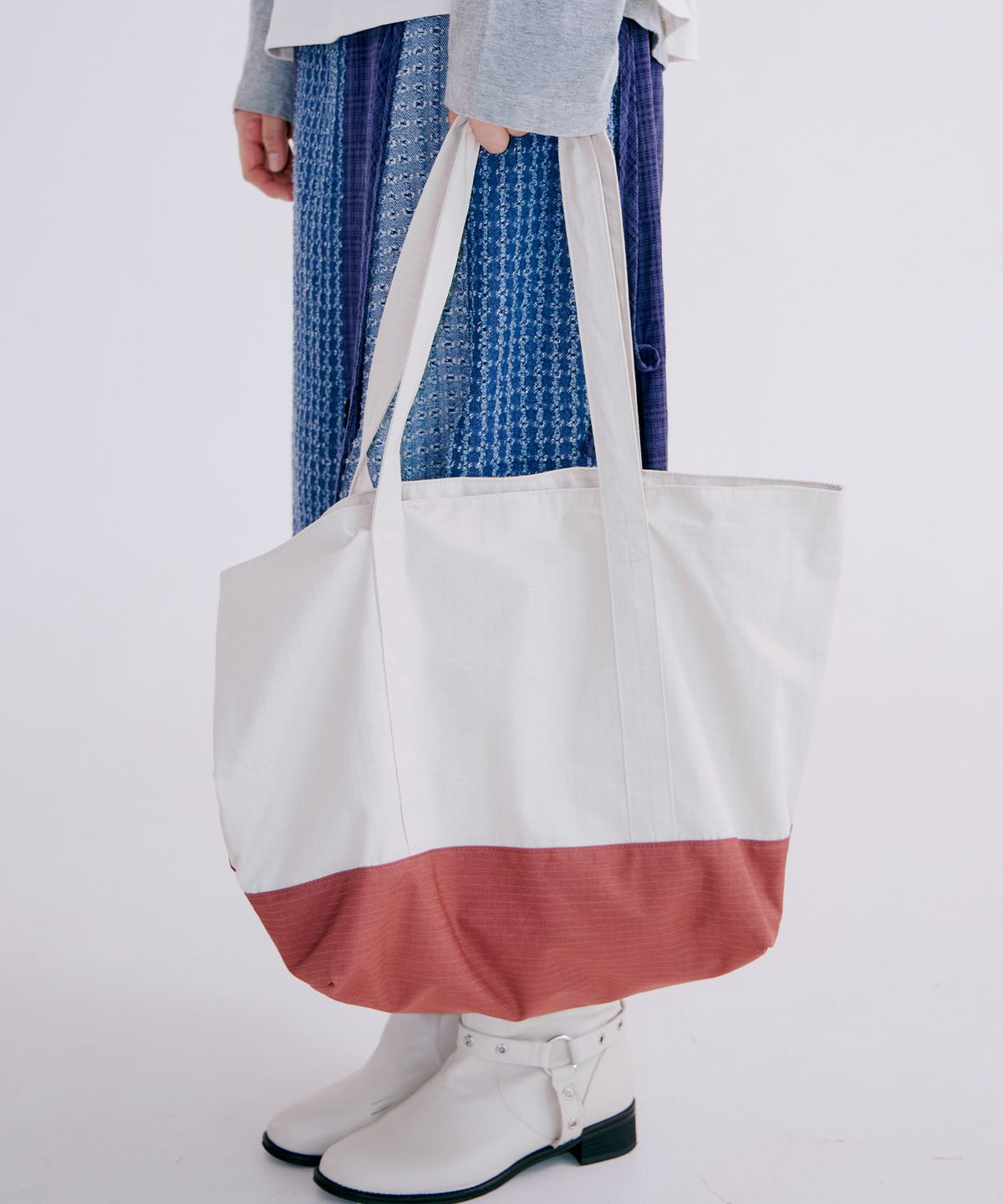 겹겹(GYEOP GYEOP) ARCH TOTE BAG CREAM