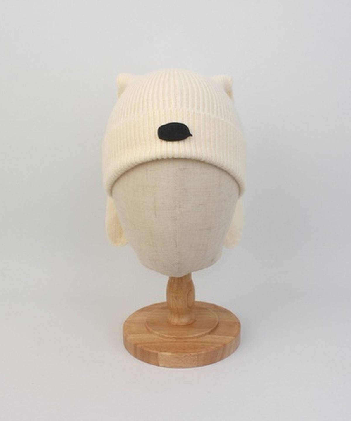 유니버셜 케미스트리(UNIVERSAL CHEMISTRY) Rabbit Short Ear Cream Beanie 고양이비니