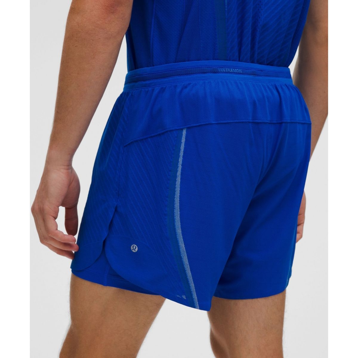 룰루레몬(LULULEMON) 패스트 앤 프리 에어플로우 러닝 쇼츠 6inch  DICO CLBL LTIV