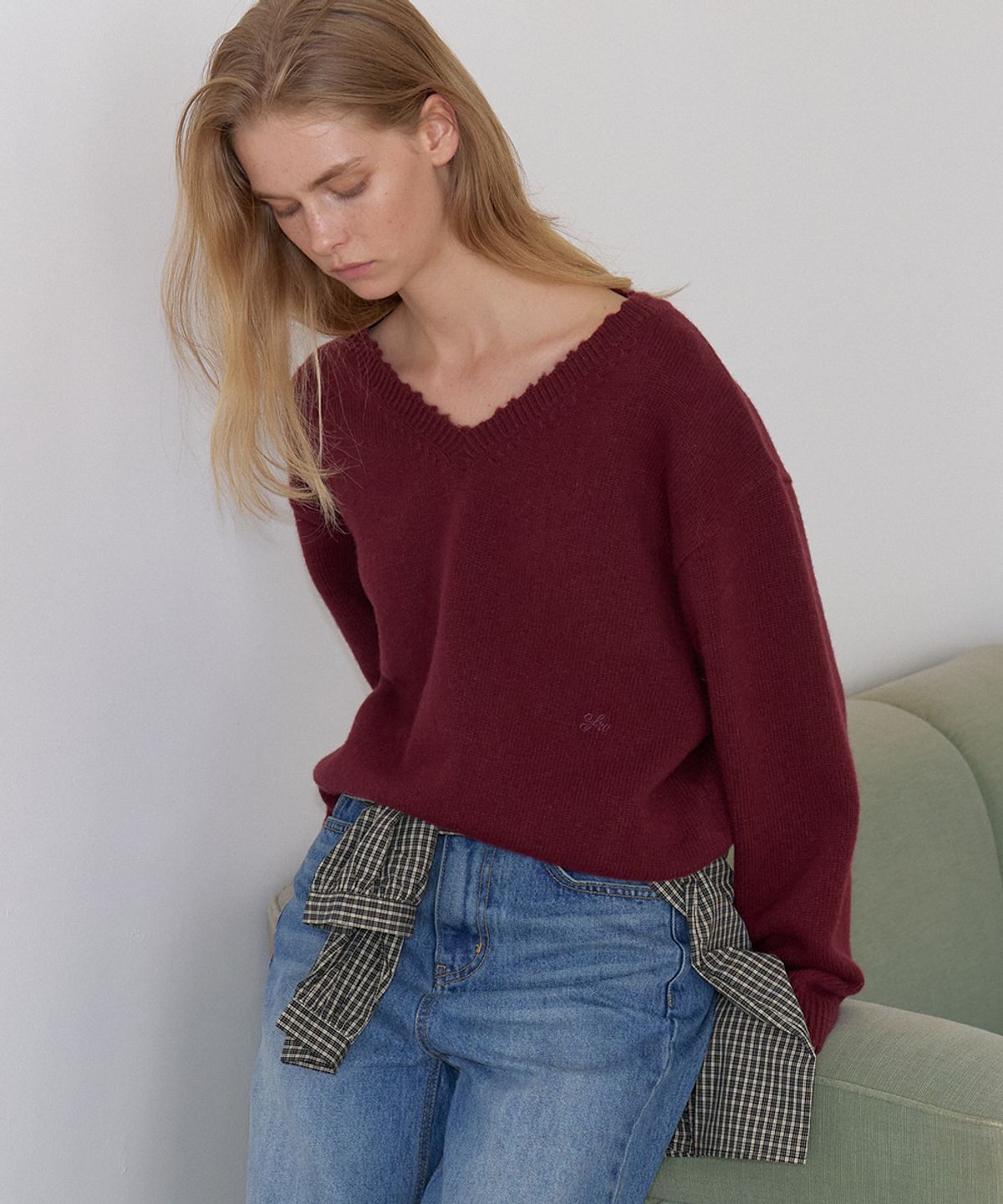 프리버07(FRIVER07) Damage v-neck wool knit [FRFA06NT11]_Wine