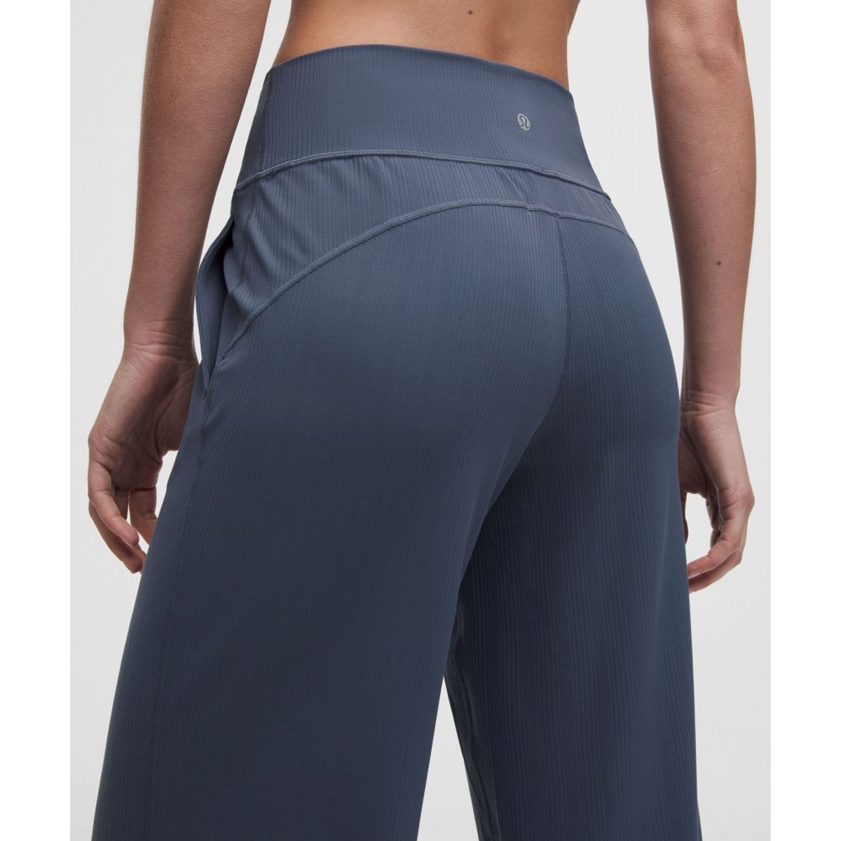 룰루레몬(LULULEMON) 그루브 하이라이즈 믹스드 립 와이드 레그 팬츠 *레귤러  DDND
