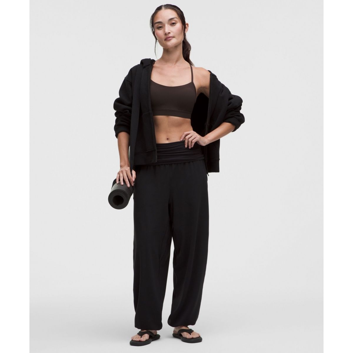룰루레몬(LULULEMON) 플로우 Y 브라 Nulu *라이트 서포트, B C컵 아시아 핏