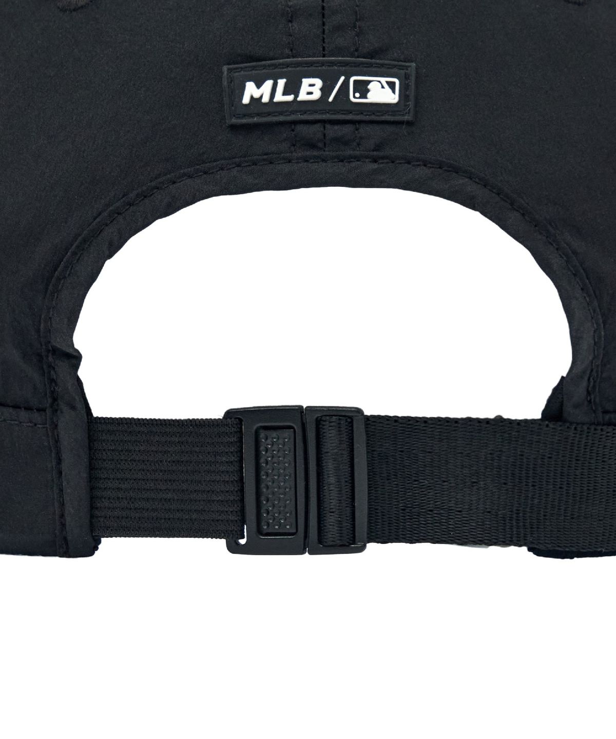 엠엘비(MLB) 베이직 스포티브 러닝 언스트럭쳐 볼캡 NY (Black)