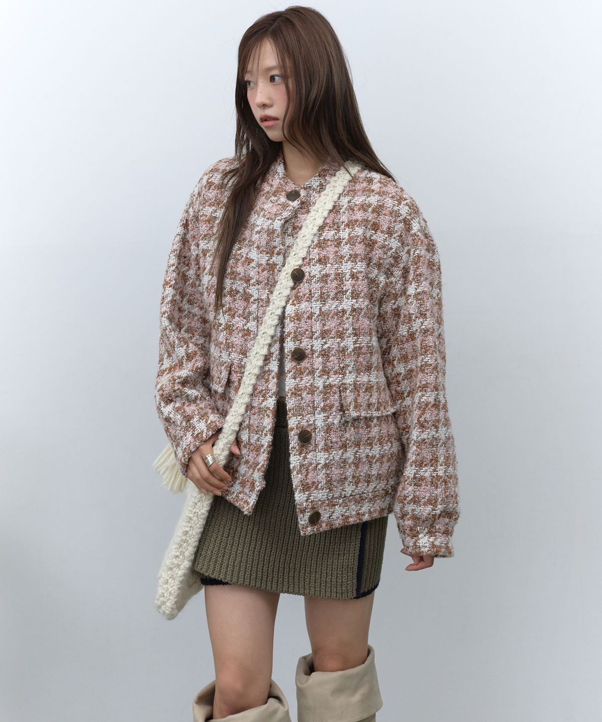 라피네아뜰리에(RAFFINE ATELIER) 트위드 보머 자켓