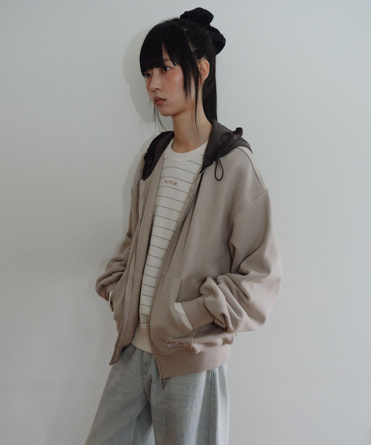 엔오르 스튜디오(ENOR STUDIO) [CORE] OVERSIZED TWO-TONE ZIP-UP HOODIE - BEIGE