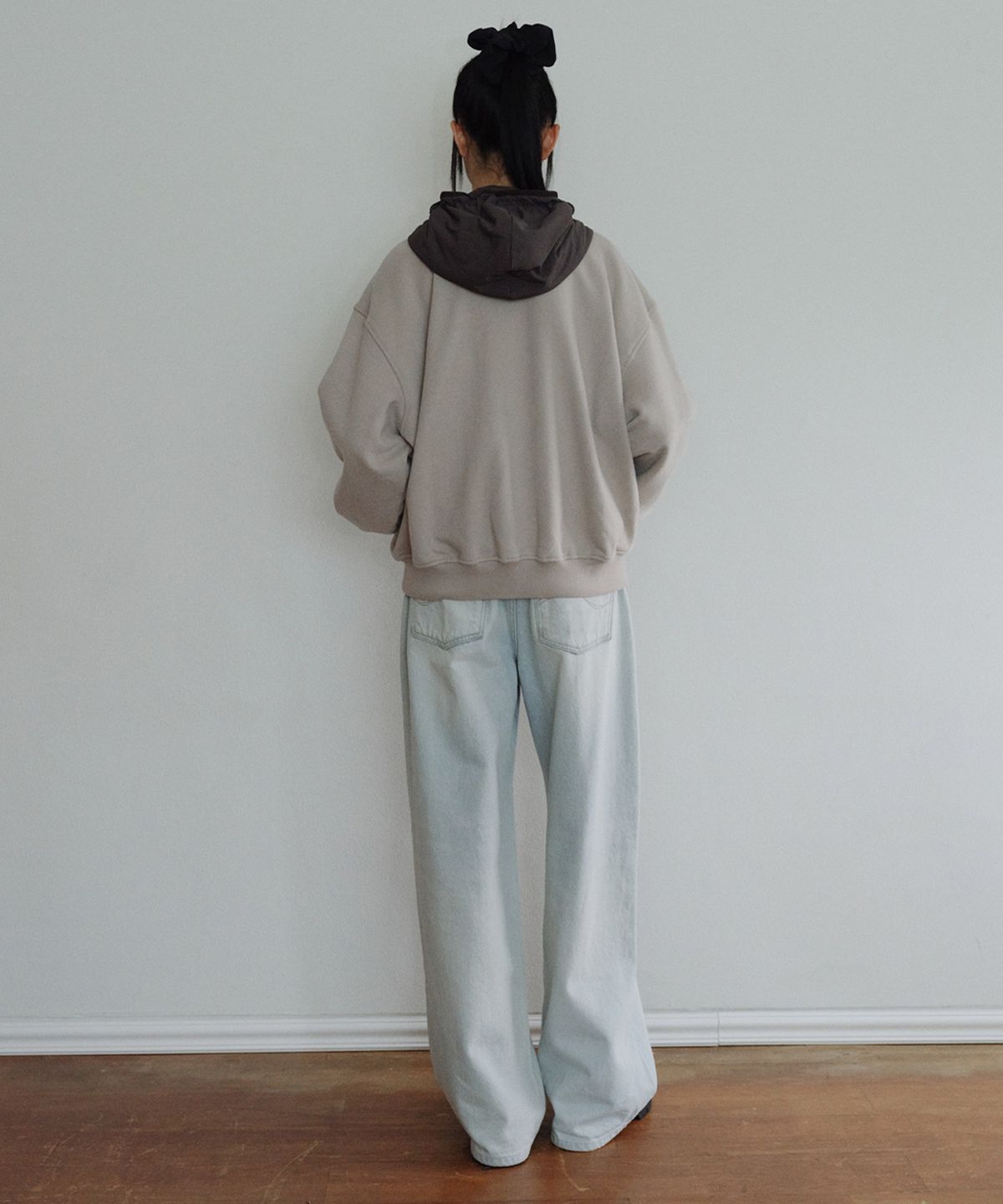 엔오르 스튜디오(ENOR STUDIO) [CORE] OVERSIZED TWO-TONE ZIP-UP HOODIE - BEIGE