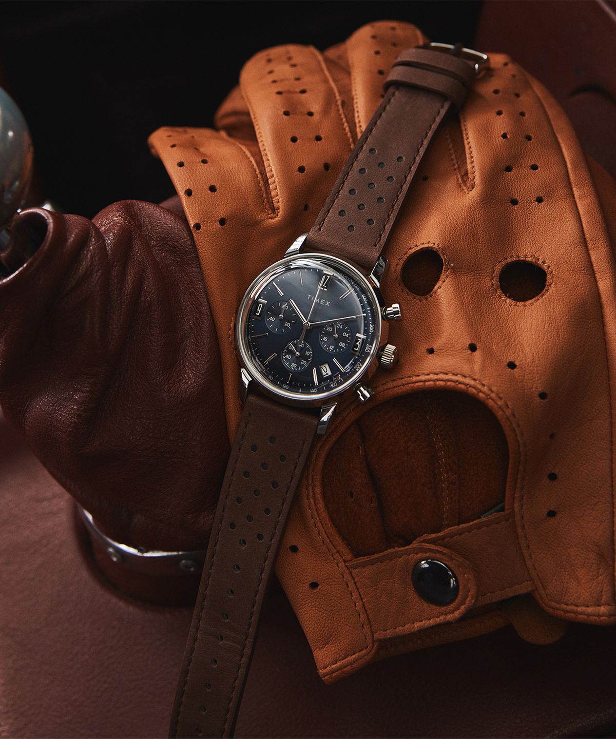 타이맥스(TIMEX) 멀린 크로노그래프 타키미터 남자가죽시계 40mm