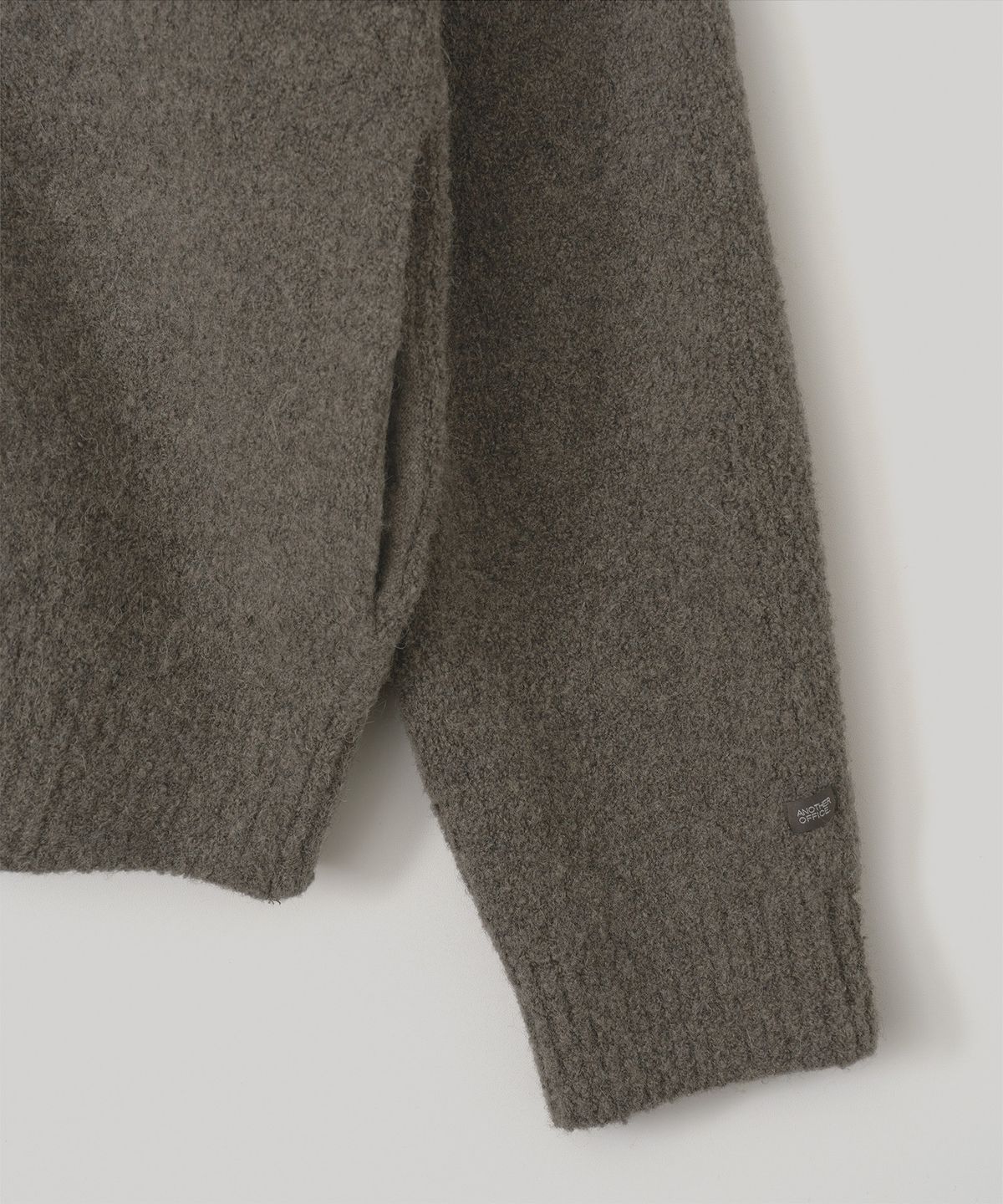어나더 오피스(ANOTHER OFFICE) Boucle Knit Blouson (Soil)