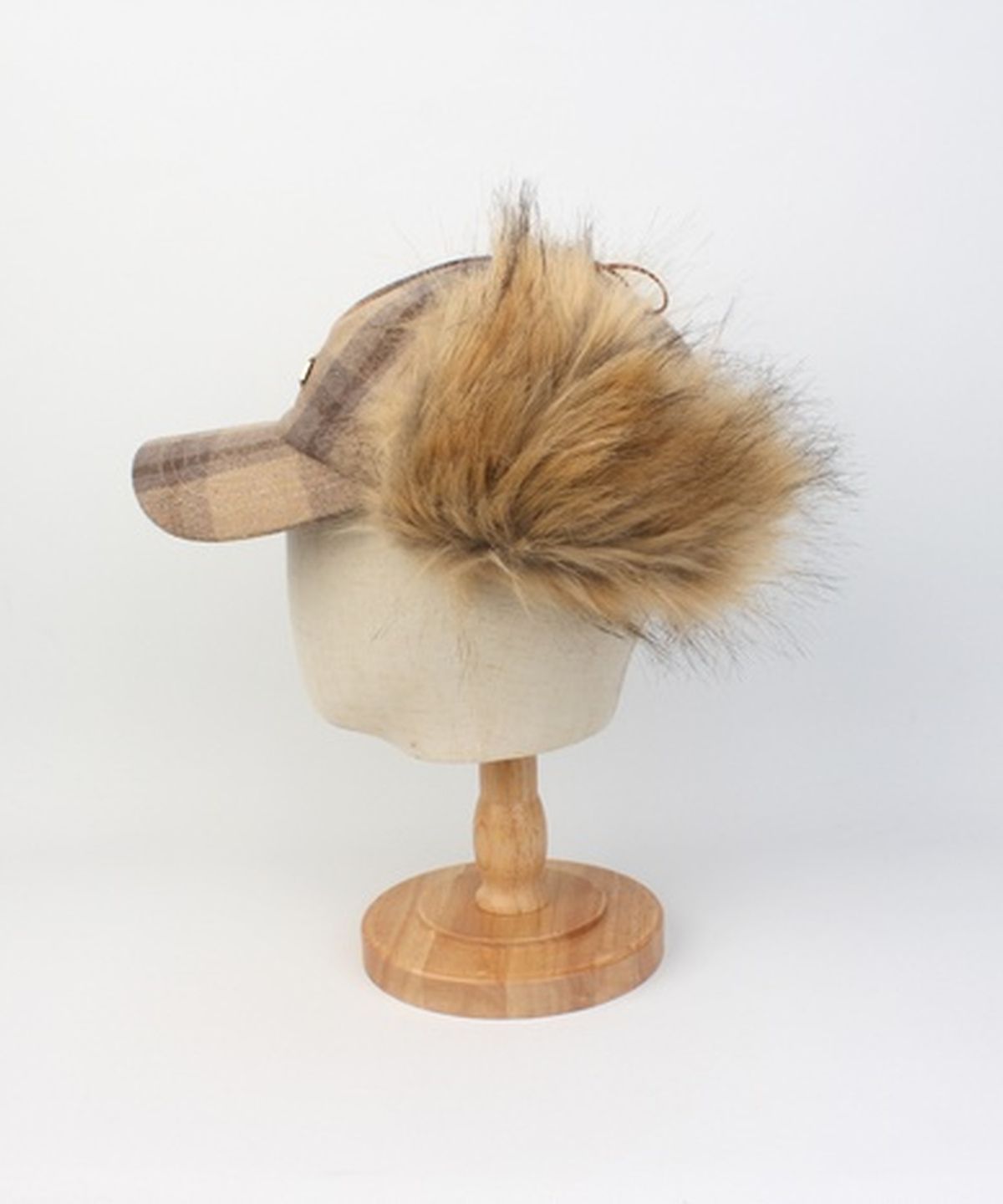 유니버셜 케미스트리(UNIVERSAL CHEMISTRY) Check Beige Fur Earflap Cap 귀달이모자
