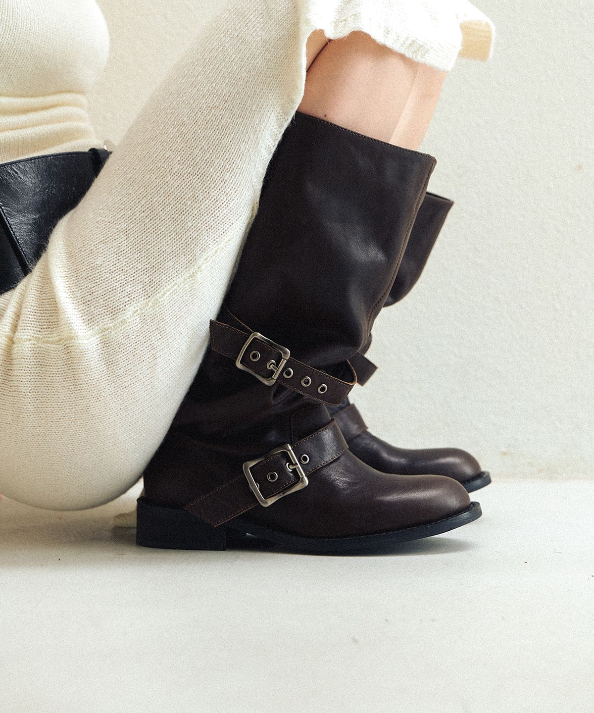 키에레이(CHIELEI) [26FW] VINTAGE BUCKLE BOOTS [C5F10BR]