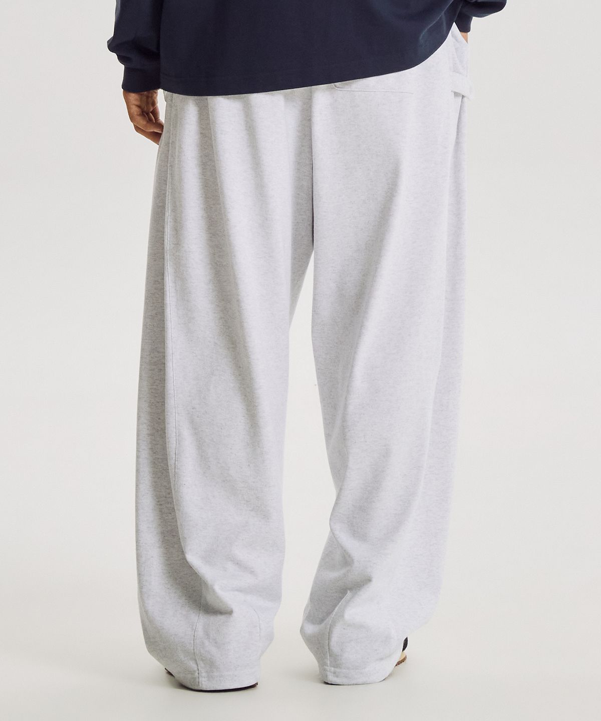 뉴발란스(NEW BALANCE) NBMLG31803 / UNI 에센셜 헤리티지 경량 사이드스냅 오버와이드 팬츠 (A/GRAY)