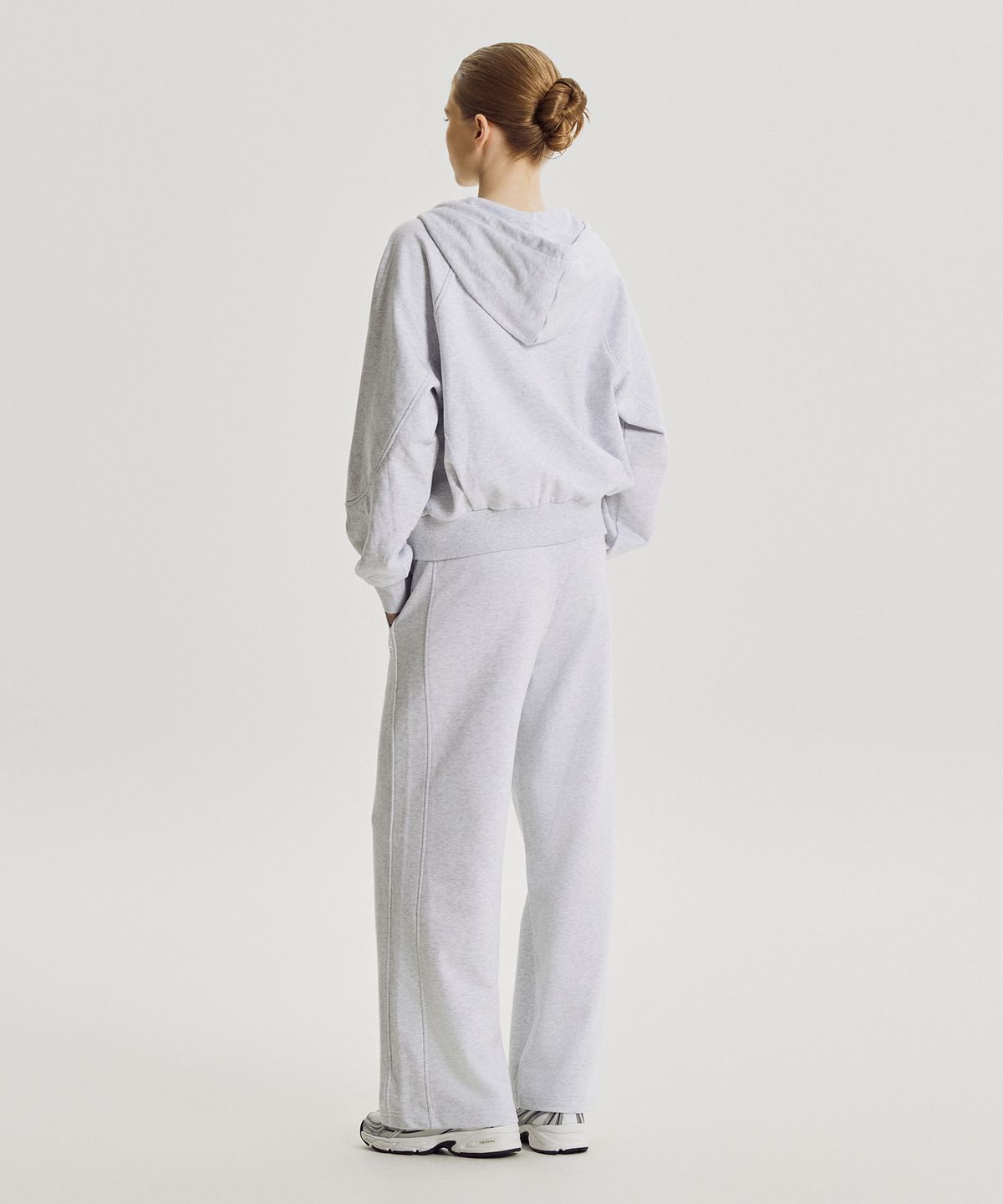 뉴발란스(NEW BALANCE) NBMLG4W922 / WOMEN 에센셜 와이드팬츠 (L/GRAY)