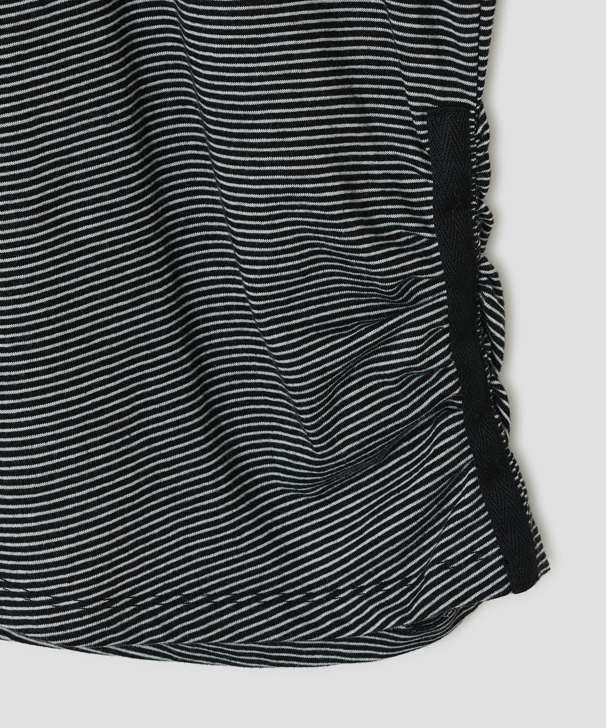 타입서비스(TYPESERVICE) Lace Up Side Trim Top [Black]