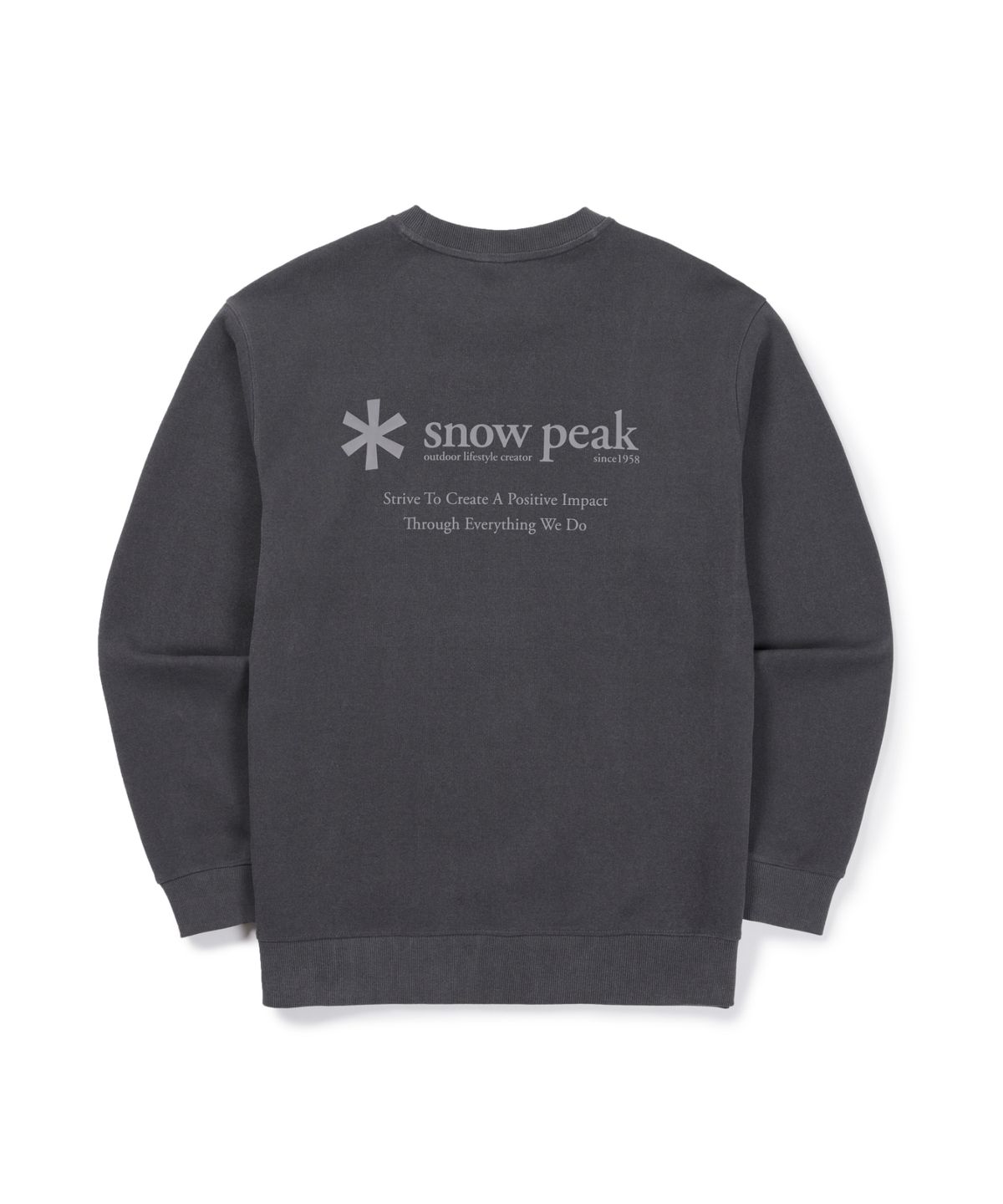 스노우피크 어패럴(SNOWPEAK APPAREL) 피그먼트 다잉 레터링 맨투맨 (S26FUFHT64) Charcoal