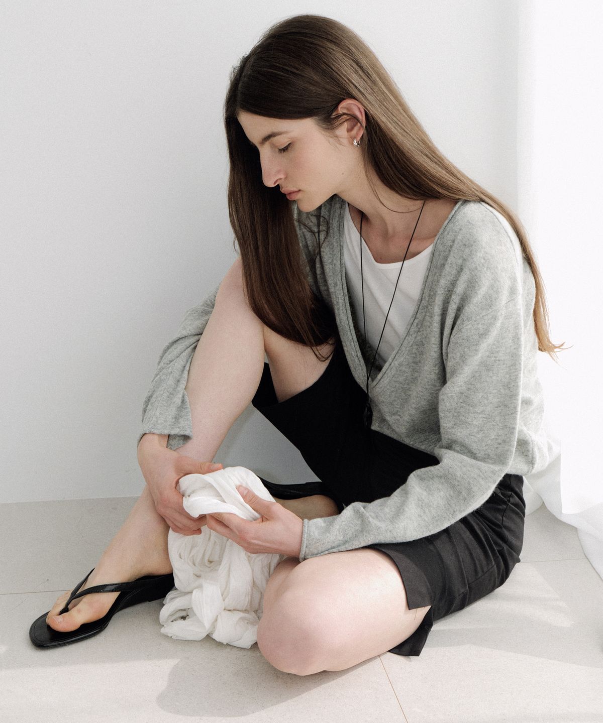 아워코모스(OURCOMOS) cashmere deep V-neck knit (melange grey) orc 6094